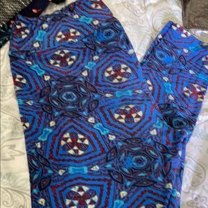 Hardly worn lularoe leggings tc